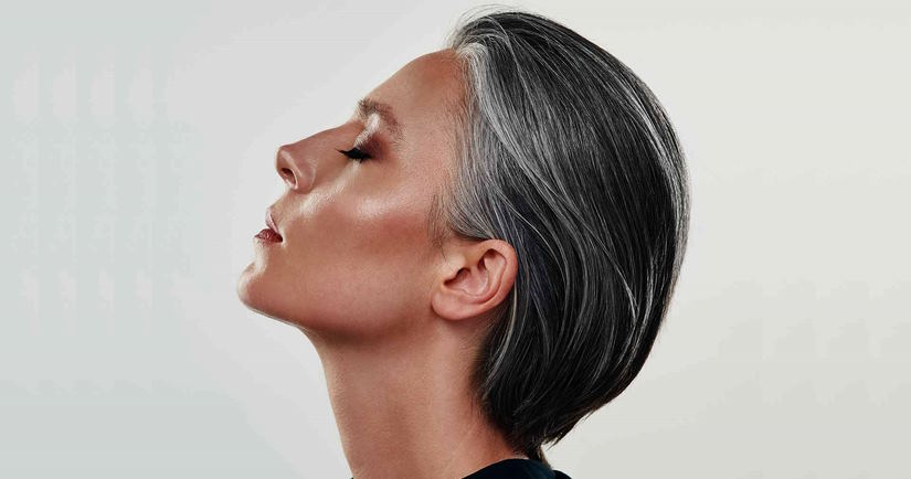 tips for confidently embracing the gray hair look